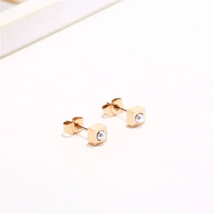 Simplicity Pearl Earrings